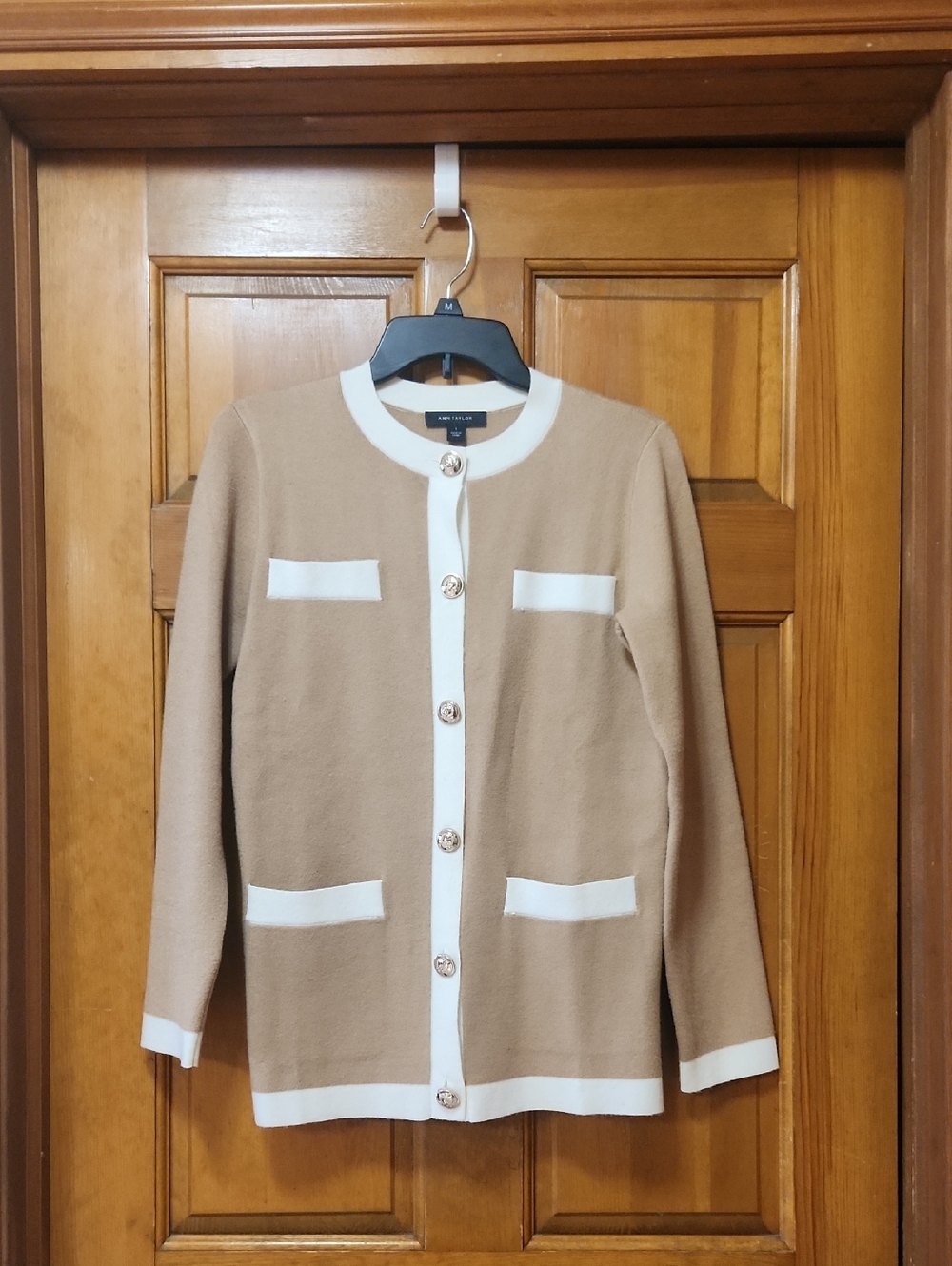 Ann Taylor Tan/Cream Cardigan Sweater, Women's Size Small, EUC